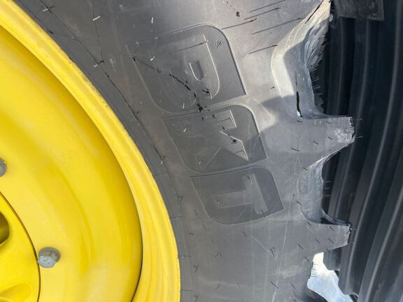 2020 John Deere 7210R Tractor