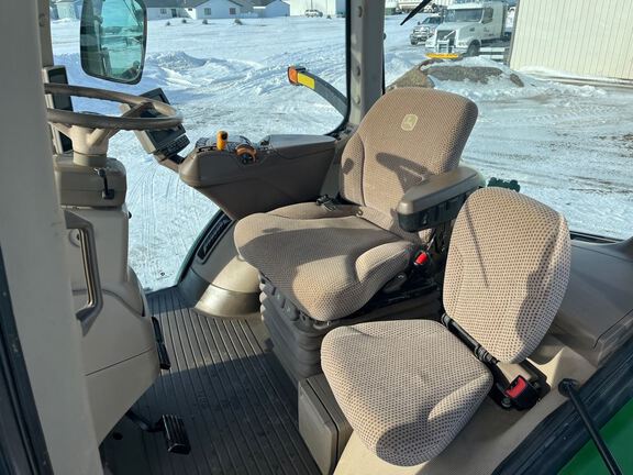 2020 John Deere 7210R Tractor