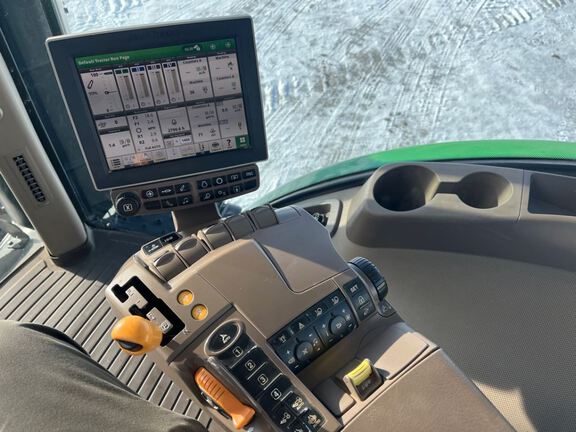 2020 John Deere 7210R Tractor
