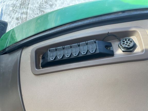 2020 John Deere 7210R Tractor