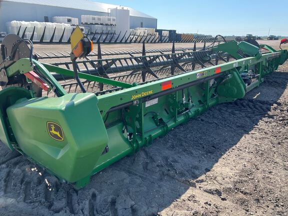 2023 John Deere RD40F Header Combine