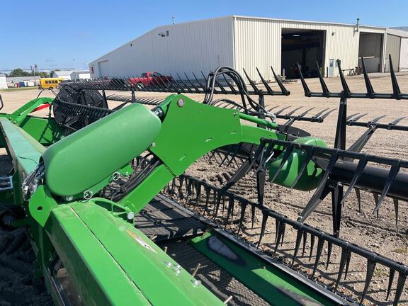2023 John Deere RD40F Header Combine