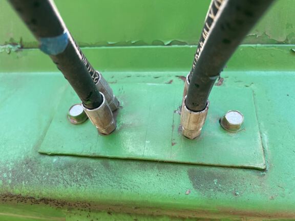 1995 E-Z Trail Z198415 Grain Cart