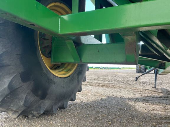 1995 E-Z Trail Z198415 Grain Cart