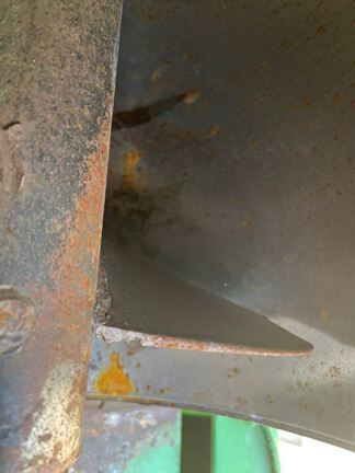 1995 E-Z Trail Z198415 Grain Cart