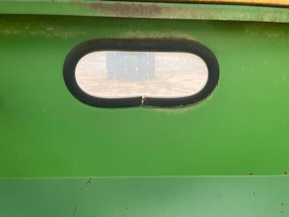 1995 E-Z Trail Z198415 Grain Cart