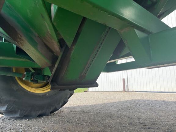 1995 E-Z Trail Z198415 Grain Cart