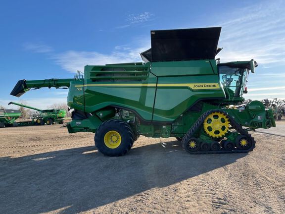 2024 John Deere X9 1000 Combine