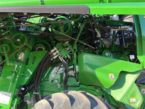 2024 John Deere X9 1000 Combine