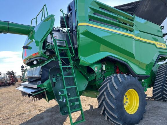 2024 John Deere X9 1000 Combine
