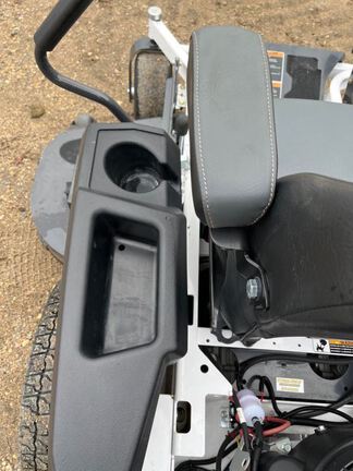 2024 Bobcat ZT3000 Mower/Zero Turn