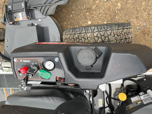 2024 Bobcat ZT3000 Mower/Zero Turn