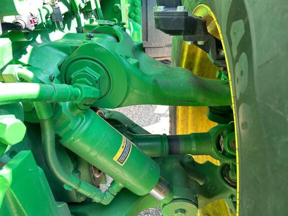 2023 John Deere 8R 370 Tractor