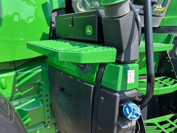 2023 John Deere 8R 370 Tractor