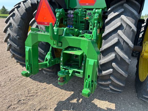 2023 John Deere 8R 370 Tractor