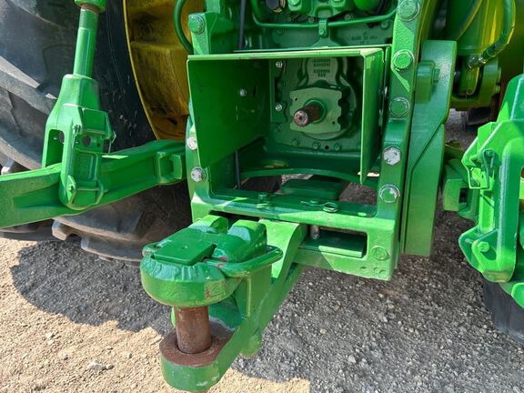 2023 John Deere 8R 370 Tractor