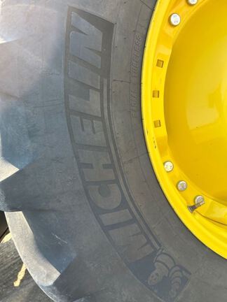 2023 John Deere 8R 370 Tractor