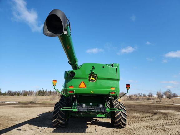 2024 John Deere S780 Combine
