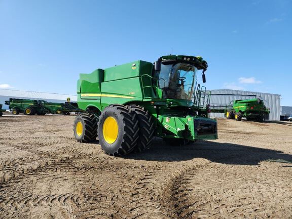 2024 John Deere S780 Combine