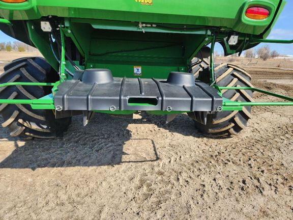 2024 John Deere S780 Combine