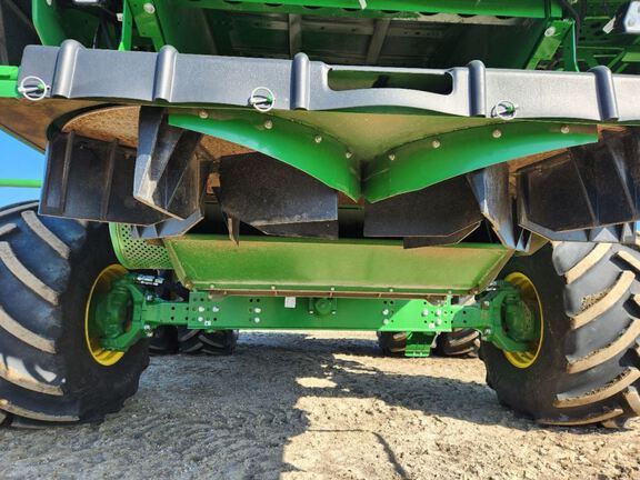 2024 John Deere S780 Combine