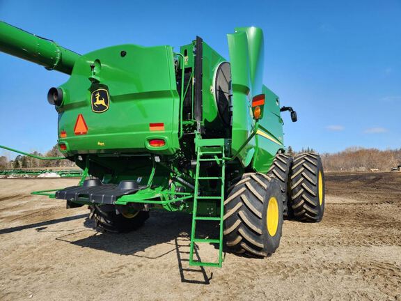2024 John Deere S780 Combine