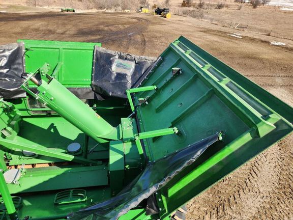 2024 John Deere S780 Combine