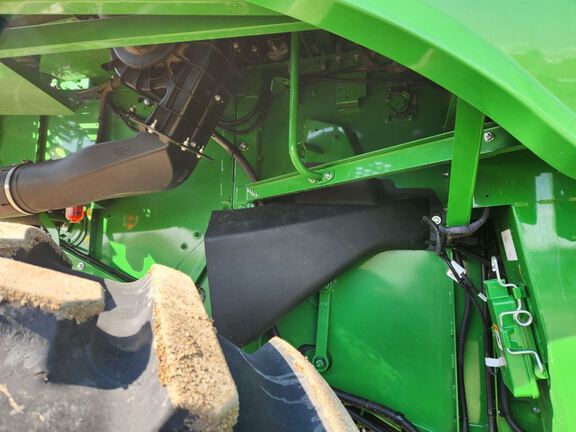 2024 John Deere S780 Combine