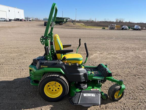 2023 John Deere Z530R Mower/Zero Turn