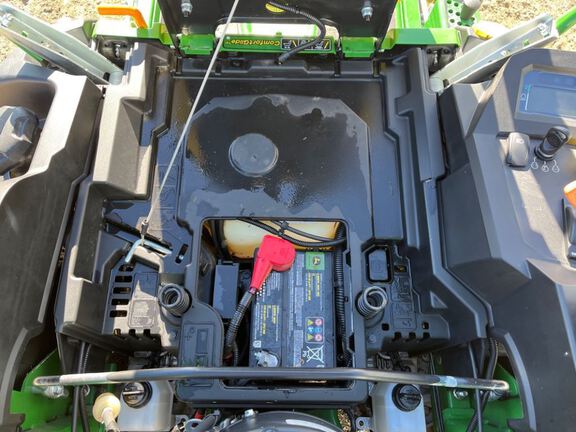 2023 John Deere Z530R Mower/Zero Turn