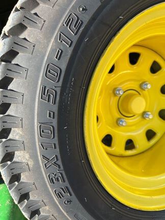 2023 John Deere Z530R Mower/Zero Turn