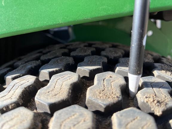 2023 John Deere Z530R Mower/Zero Turn