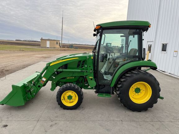 2014 John Deere 3033R Tractor Compact