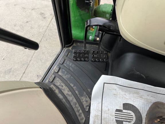 2014 John Deere 3033R Tractor Compact