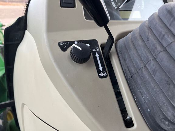 2014 John Deere 3033R Tractor Compact