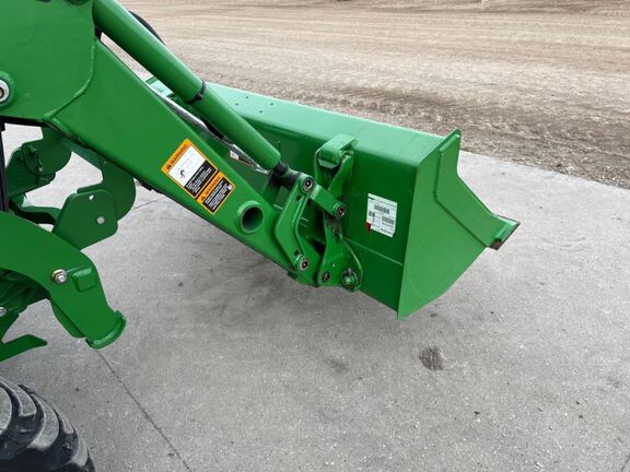 2014 John Deere 3033R Tractor Compact