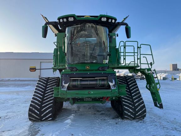 2025 John Deere S7 800 Combine