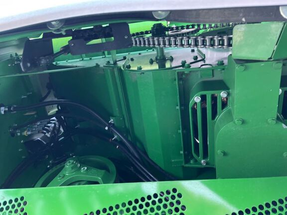 2025 John Deere S7 800 Combine