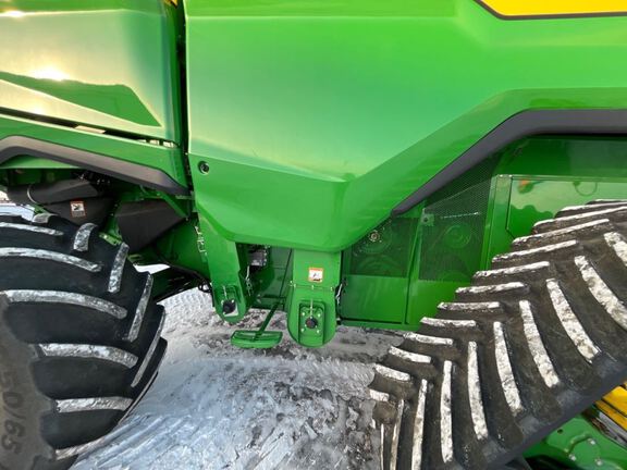 2025 John Deere S7 800 Combine