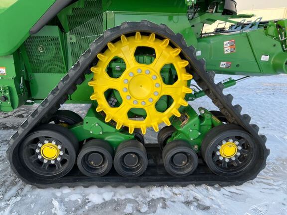 2025 John Deere S7 800 Combine