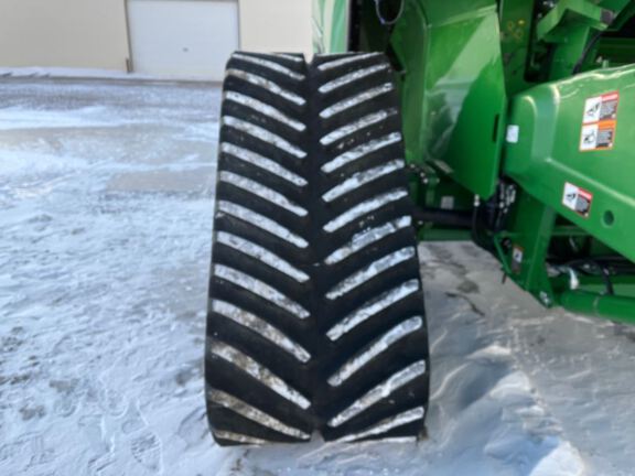 2025 John Deere S7 800 Combine