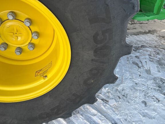 2025 John Deere S7 800 Combine