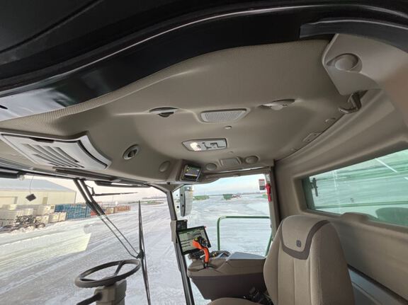 2025 John Deere S7 800 Combine