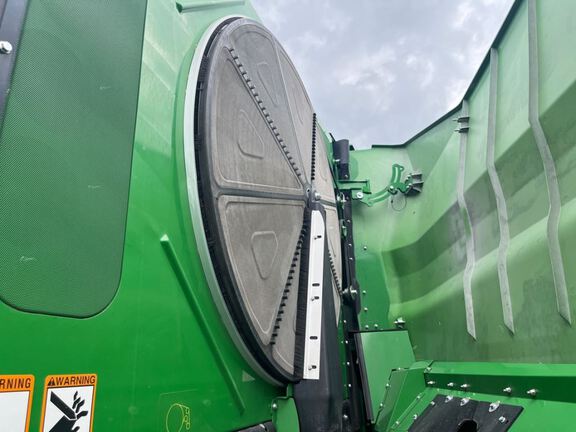 2025 John Deere S7 800 Combine