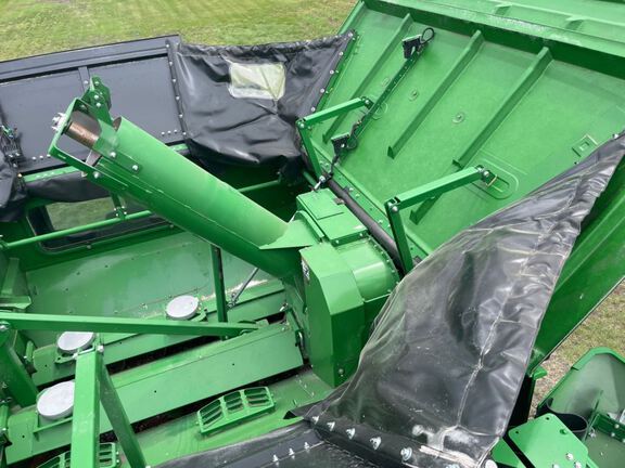 2025 John Deere S7 800 Combine