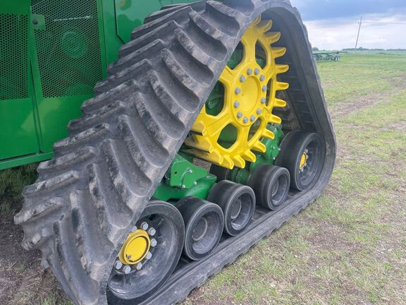 2025 John Deere S7 800 Combine