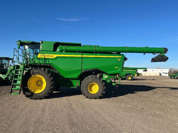 2025 John Deere S7 800 Combine