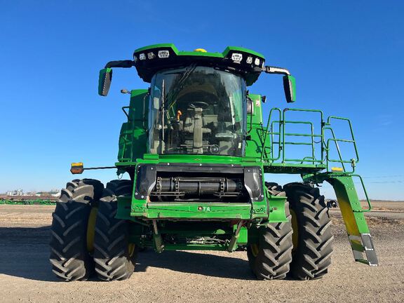 2025 John Deere S7 800 Combine