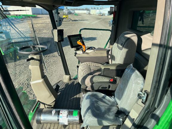 2025 John Deere S7 800 Combine