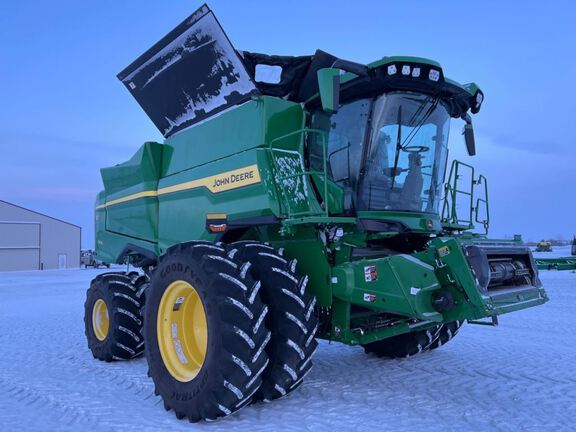 2025 John Deere S7 800 Combine